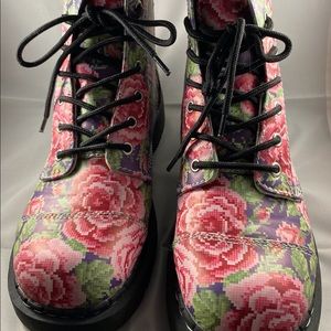 Anarchic By TUK Digital Rose Print Boots